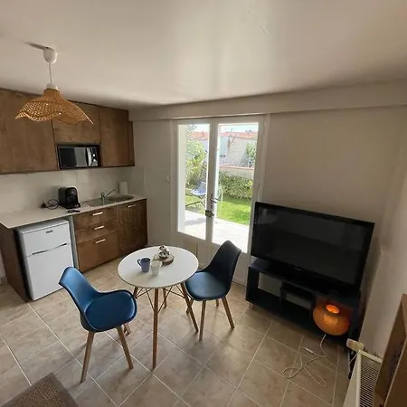 La Rochelle Rdc De Maison Proche Ile De Re