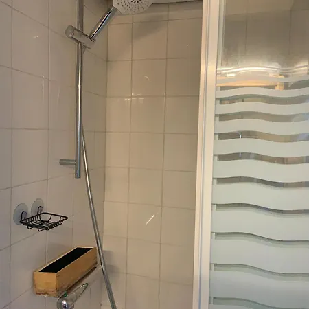 La Rochelle Rdc De Maison Proche Ile De Re Apartment